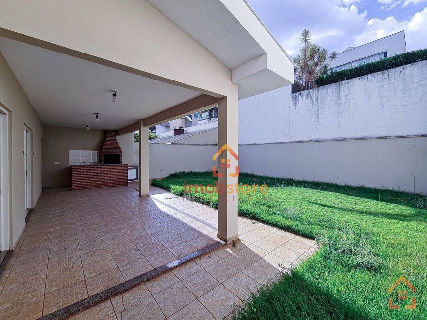 Casa à venda no Catuaí Parque Residence - 3 Quartos; 225m² - Londrina/PR