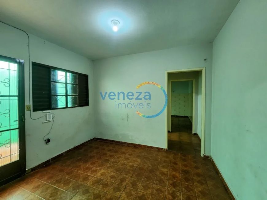 Casa Residencial com 1 quarto para alugar por R$ 790.00, 81.68 m2 - LEONOR - LONDRINA/PR
