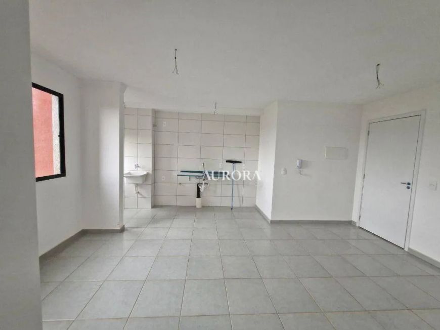 Apartamento com 2 dormitórios à venda, 47 m² por R$ 165.000,00 - Jardim Maria Celina - Londrina/PR