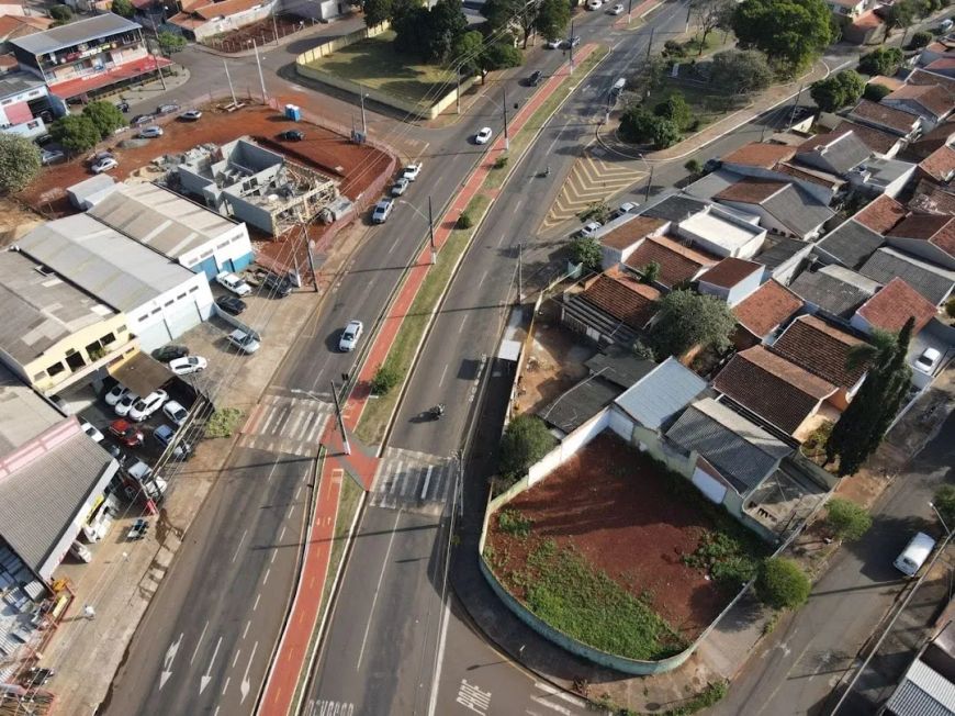 Loja Comercial para locação, Conjunto Vivi Xavier, Londrina - LO0472.
