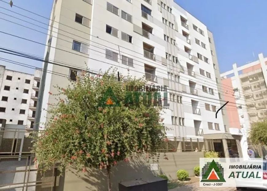 Apartamento com 03 quartos sendo 01 suíte na região Central de Londrina