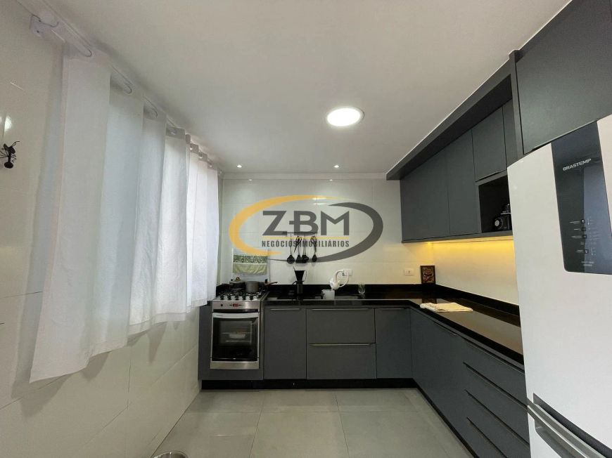 Casa à venda, Reformada, 02 Quartos, 01 vaga de garagem, Cozinha Planejada, 65 m² Área Útil, Jardim