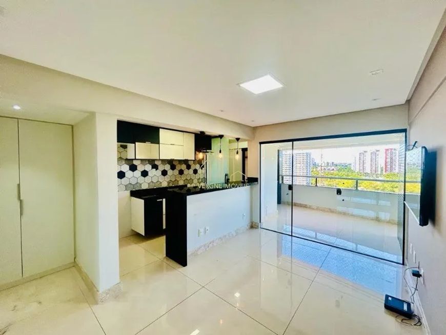 Apartamento decorado dois quartos varanda gourmet e armários planejados a venda em Patamares