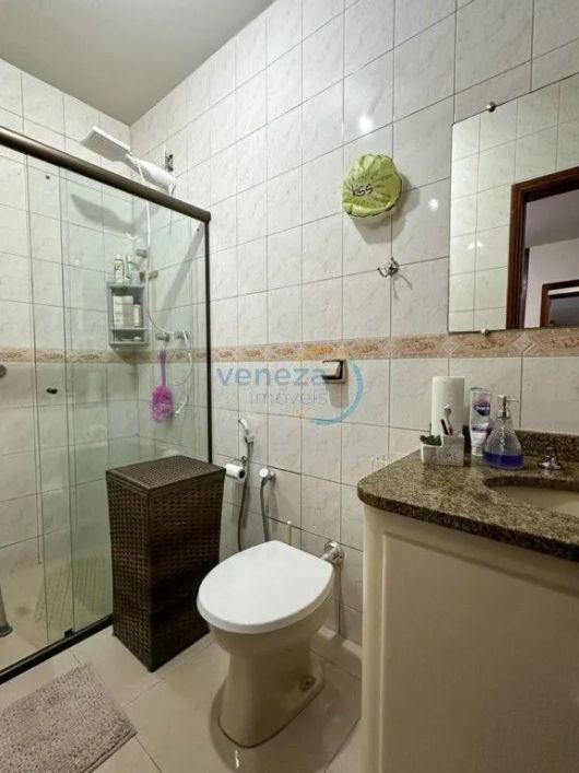 Casa Residencial com 3 quartos à venda por R$ 1050000.00, 165.00 m2 - UNIVERSITARIO - LONDRINA/PR