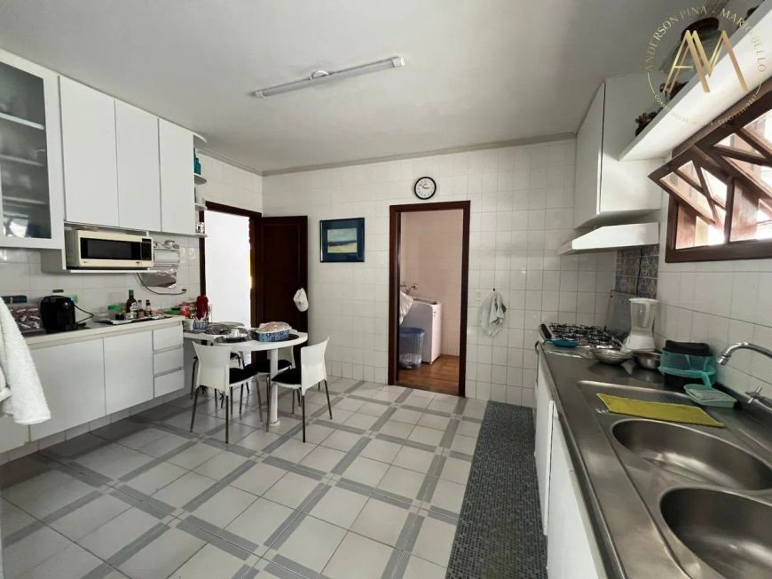 Casa para Venda em Salvador, Itaigara, 4 dormitórios, 2 suítes, 4 banheiros, 4 vagas