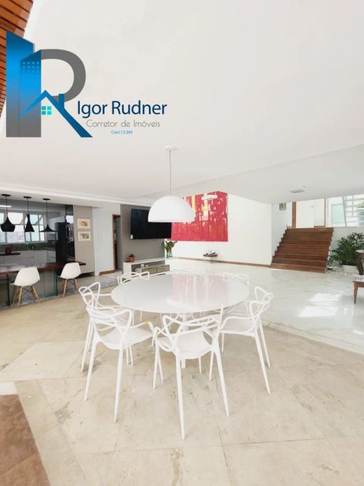 Excelente Casa com 5/4 e 3 Suítes em Alphaville Salvador