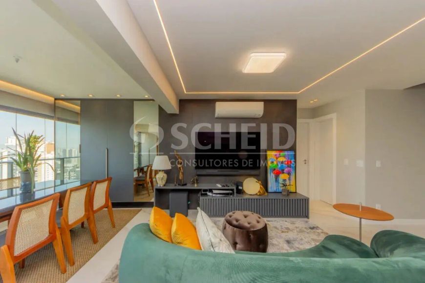 Cobertura em Perdizes com 185m² e 2 vagas de garagem.