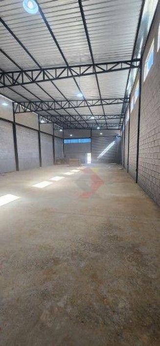 Galpão para alugar, 350 m² por R$ 7.900,00/mês - Vila Santa - Aparecida de Goiânia/GO