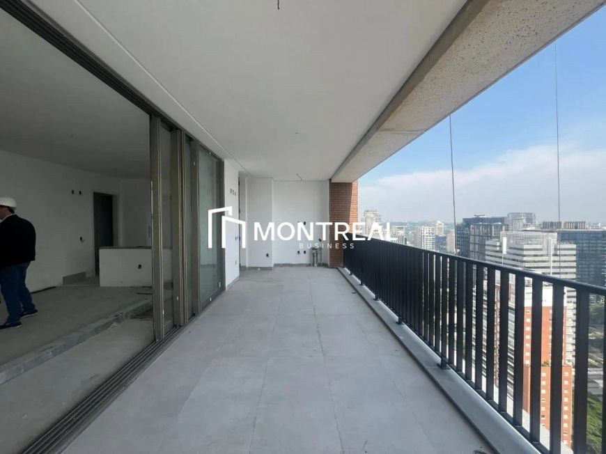 APARTAMENTO À VENDA NA VILA NOVA CONCEIÇÃO, 3 SUÍTES. 3 VAGAS DE GARAGEM + DEPOSITO.