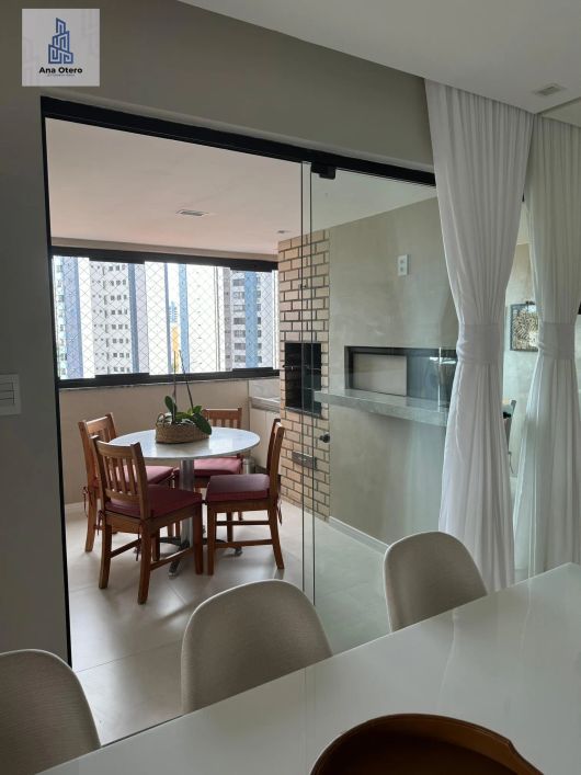 Vendo amplo apartamento 3/4, 150m2 na Pituba! Porteira fechada!