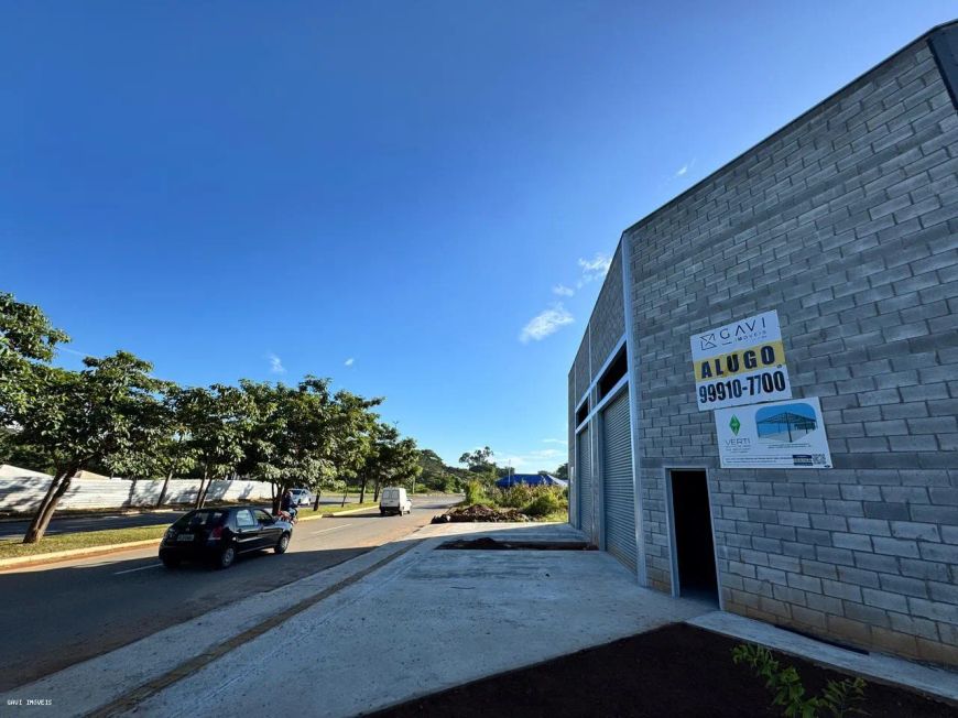 Galpão para Locação em Aparecida de Goiânia, Jardim Cristal, 4 banheiros