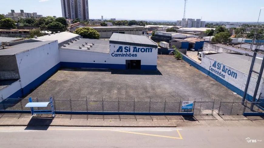 Galpão comercial]]