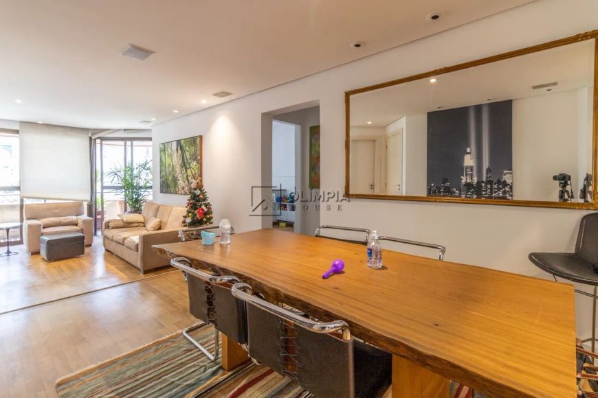 Venda Apartamento 2 Dormitórios - 127 m² Moema