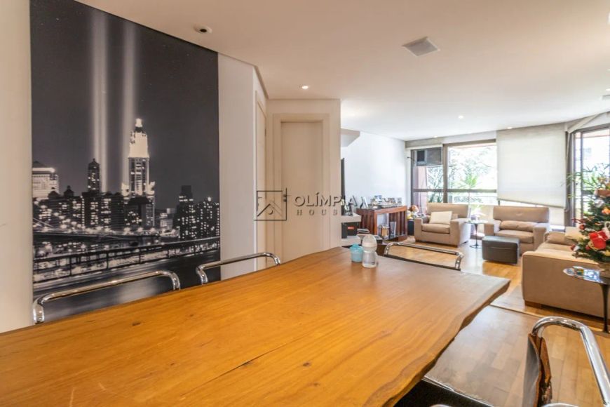Venda Apartamento 2 Dormitórios - 127 m² Moema