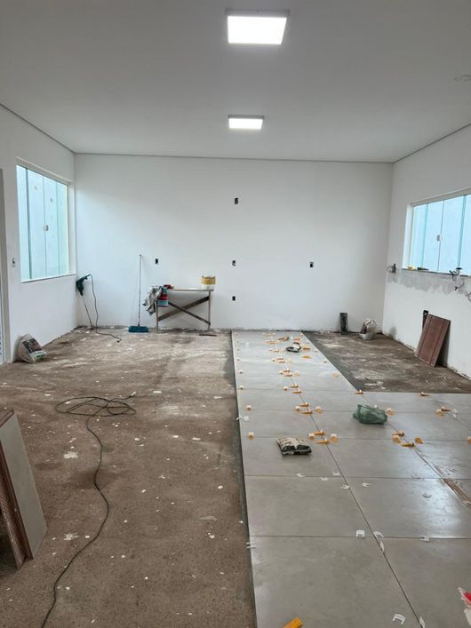 Vendo uma Casa no Condomínio da Vila Da Eletronorte possui 350 m2 com 3 quartos sendo duas suites