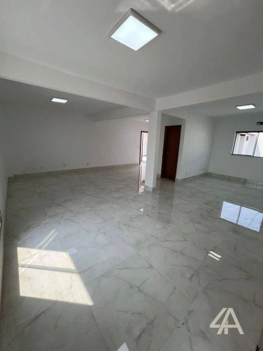 (Vende-se) Ponto, 300 m² por R$ 1.800.000 - Embratel - Porto Velho/RO