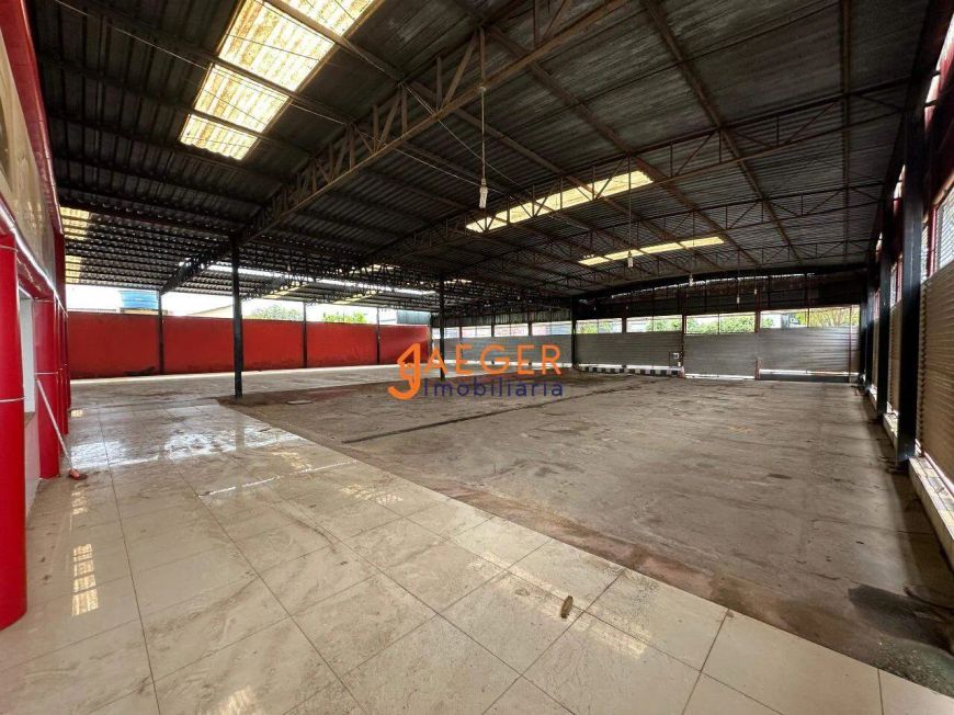 Galpão Comercial de 900m² no bairro Olaria – R$ 9.800,00