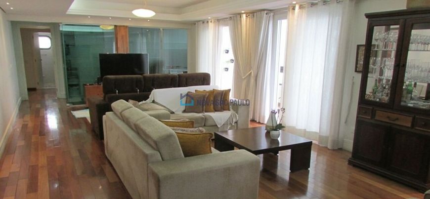 Apartamento reformado na Aclimação com 230m², pronto para morar, 4 dormitorios
