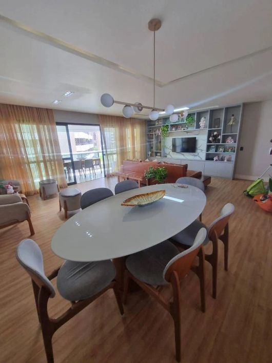 Apartamento Alphaville Le Parc 3 suítes 142m2 Patamares Finamente Decorado Oportunidade