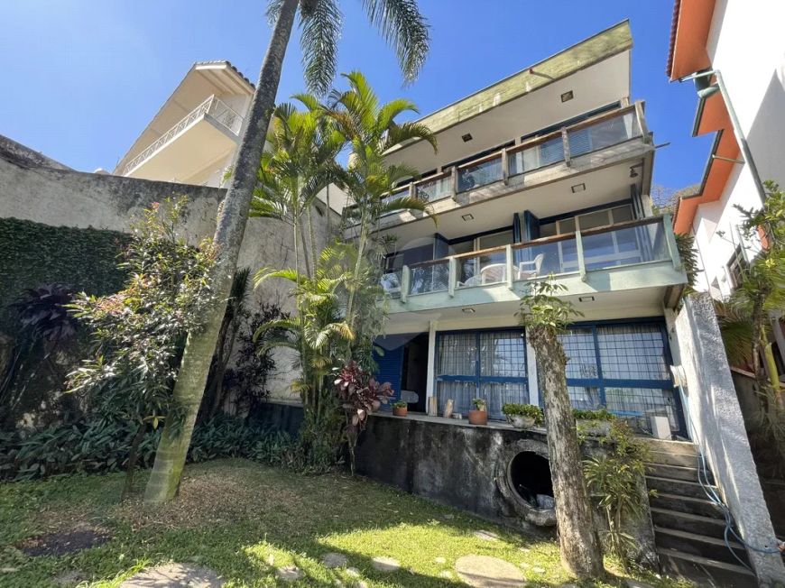 Casa com 4 quartos à venda em Pacaembu - SP