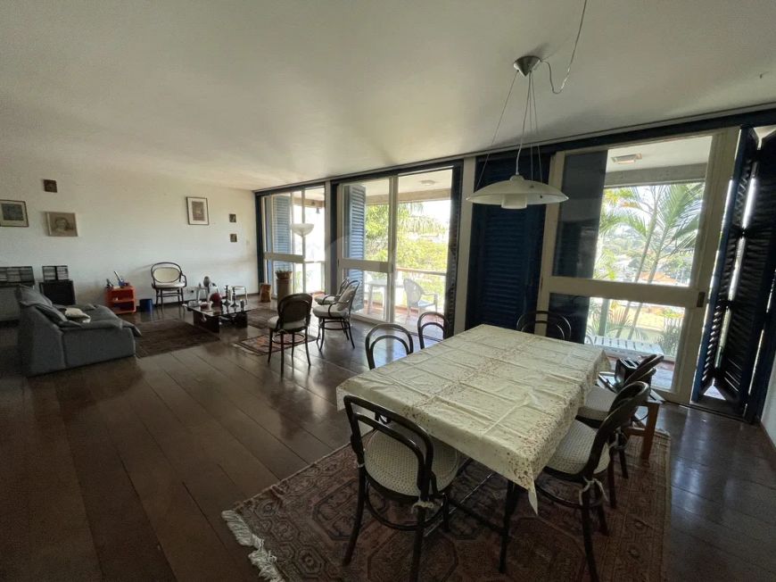 Casa com 4 quartos à venda em Pacaembu - SP