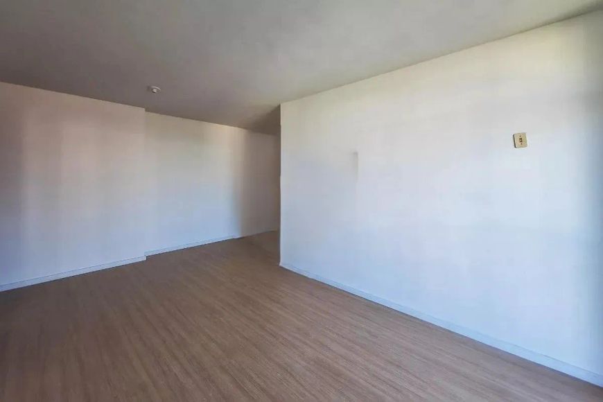 Apartamento à venda com 75m², 2 quartos e 1 vaga