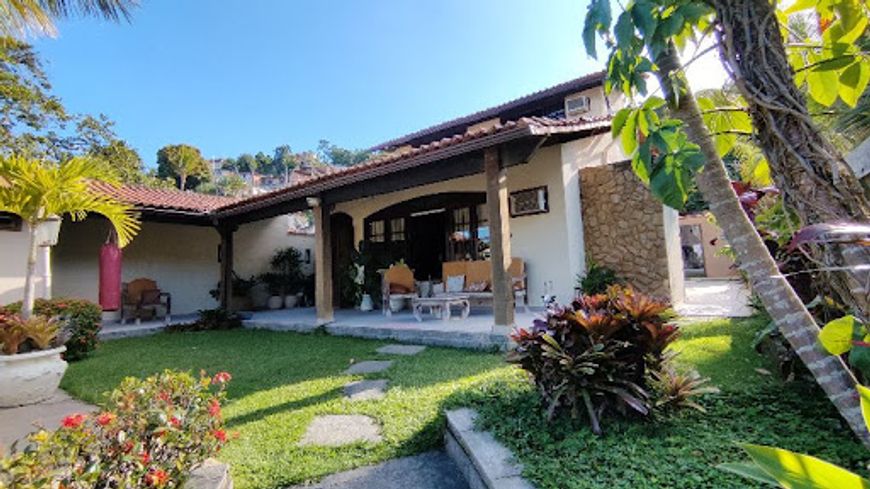 Casa com 03 Quartos à Venda em Itaipu - Maravista.