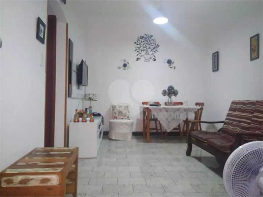 Casa com 3 quartos à venda em Santa Rosa - RJ