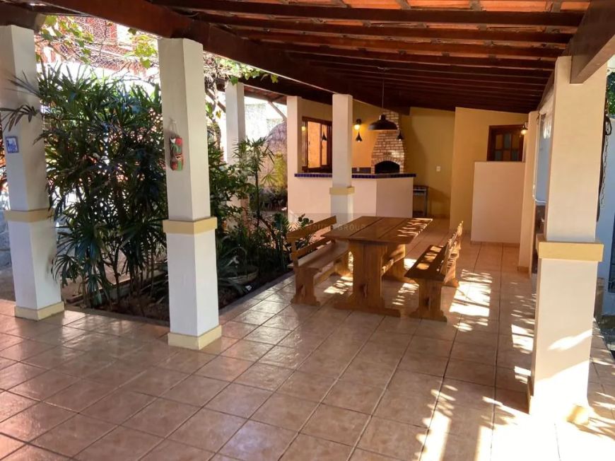 BAIXOOOOOU!!!!!!! Open House vende- Casa com 3 quartos sendo uma suíte em Pendotiba.