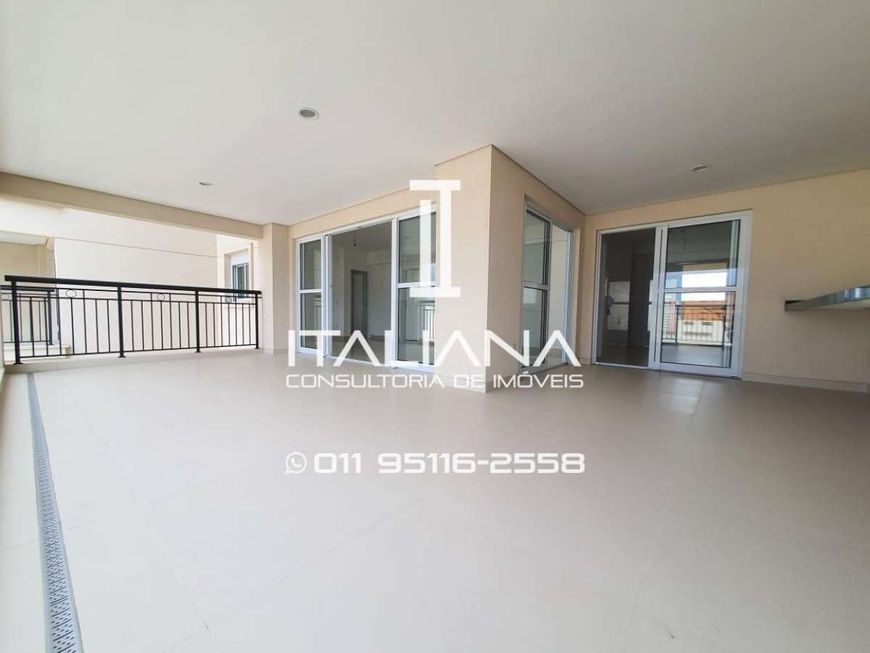 Apartamento à Venda em Moema 3 Quartos 3 Vagas