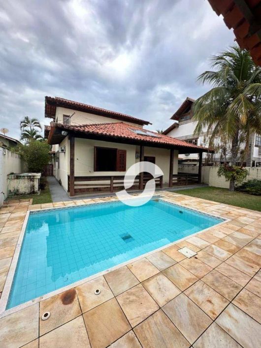 Casa com 5 dormitórios à venda, 327 m² por R$ 2.460.000,00 - Camboinhas - Niterói/RJ