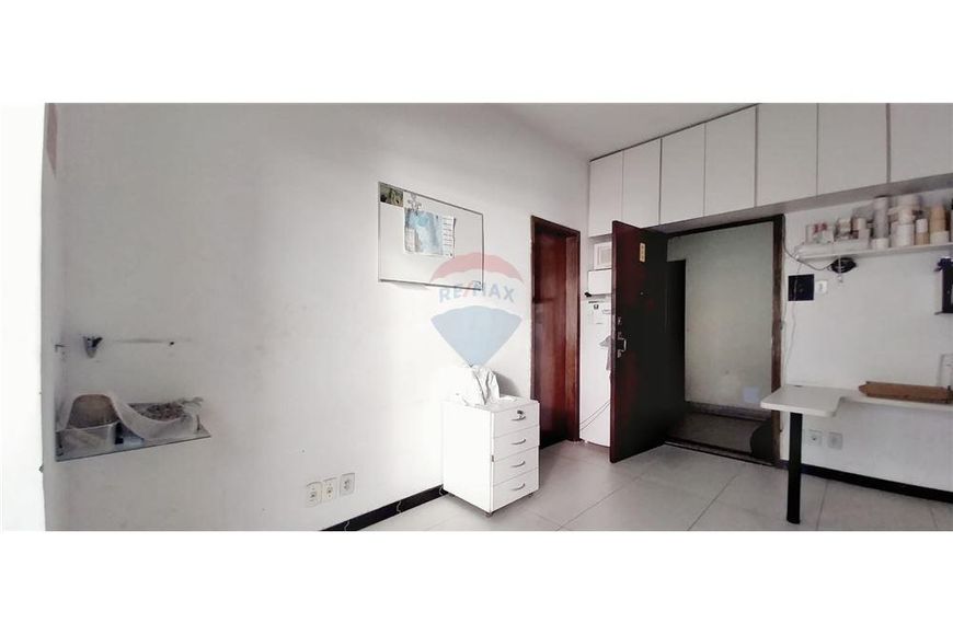 Sala comercial com 12,6m² com vista mar, à venda na Avenida Sete