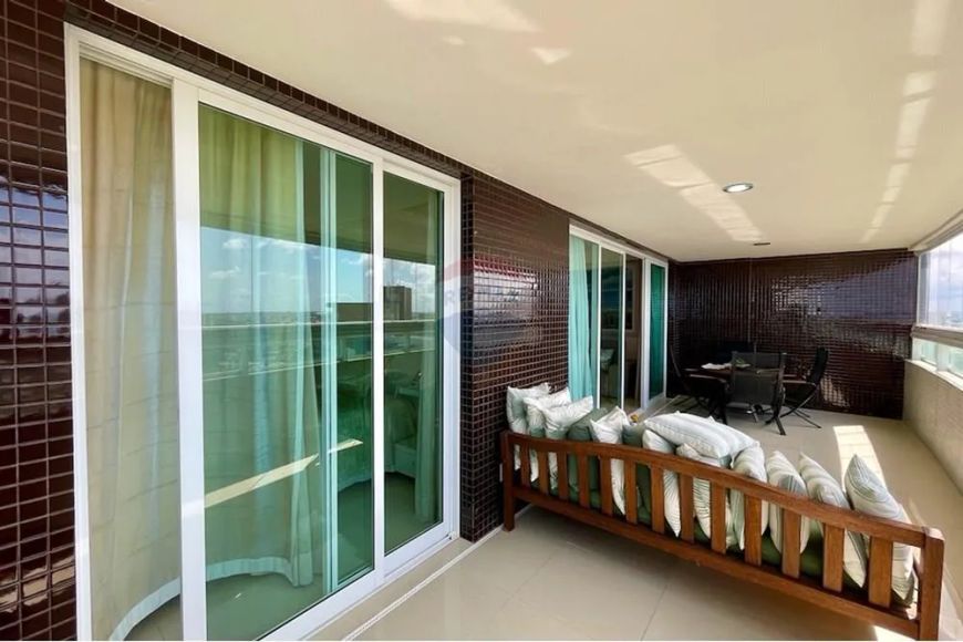 4 suítes amplo com vista deslumbrante em patamares