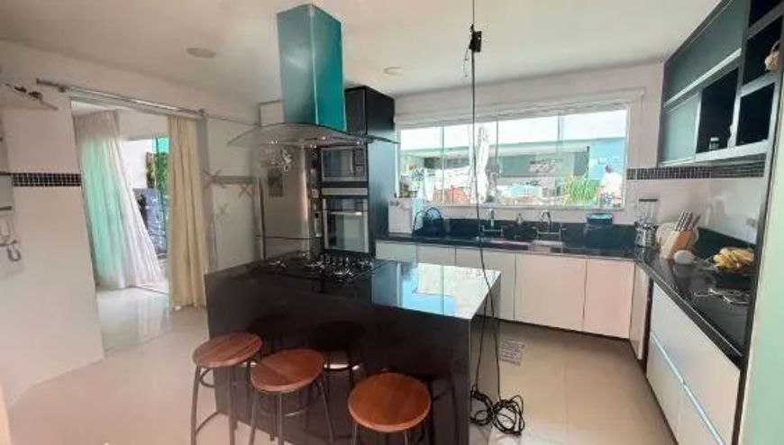 Casa com 3 dormitórios à venda, 200 m² por R$ 1.350.000,00 - Itaipu - Niterói/RJ