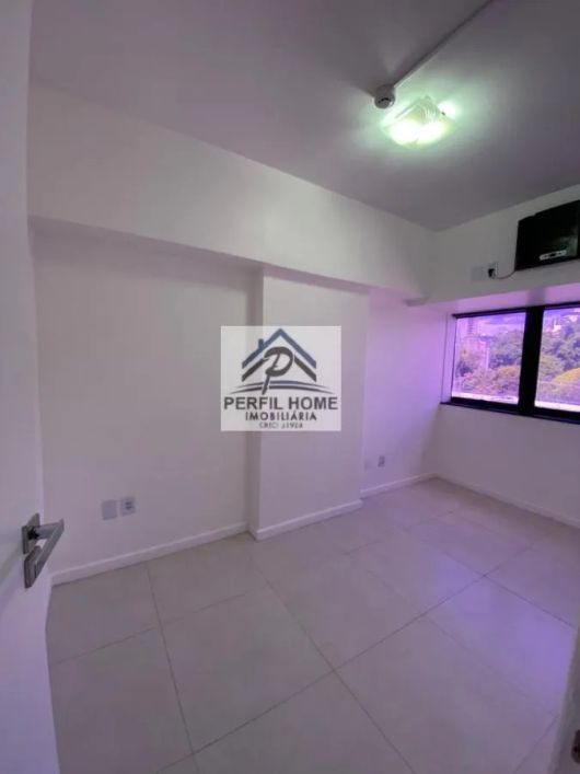 Sala Comercial para Venda em Salvador, Caminho das Arvores, 1 banheiro, 1 vaga
