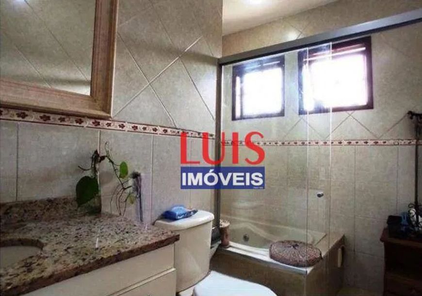 Casa com 4 dormitórios à venda, 256 m² por R$ 1.200.000,00 - Itaipu - Niterói/RJ