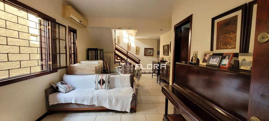 Casa com 4 dormitórios à venda, 192 m² por R$ 800.000,00 - Itaipu - Niterói/RJ