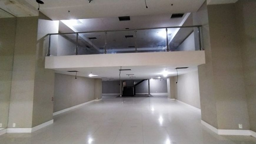 Loja - 450 m² de área total - Shopping Itaigara