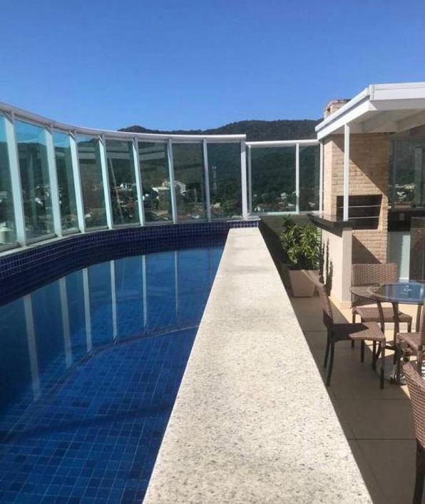 Excelente cobertura linear em localização privilegiada,