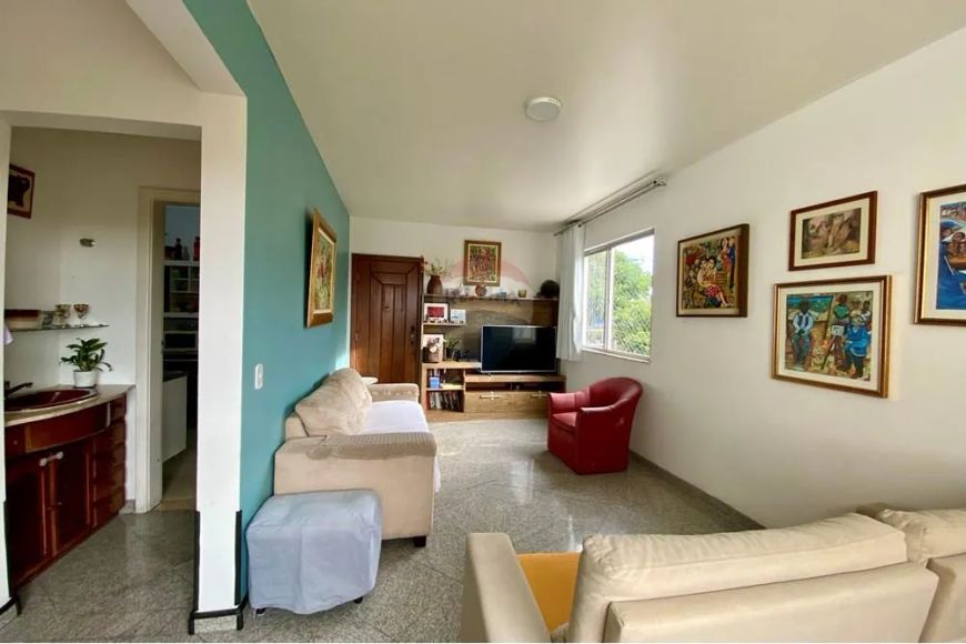Apartamento 3/4, sendo 1 Suíte, a venda na Av. Garibaldi, Edf. Palazzo Alegrete