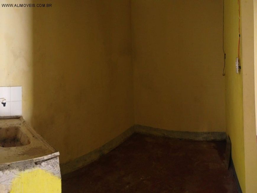 Vendo terreno com 849m² em São Cristóvão, com 11 casas de 1 e 2/4, Água e Luz Individualizadas, em C