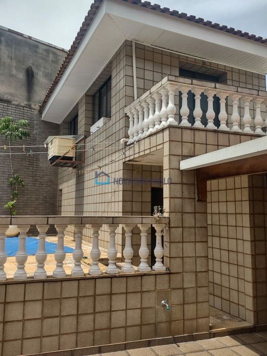 Sobrado Jardim da Saúde com 18 mt de frente , 4 Dormitórios, 3 Suítes. Aceita Permuta