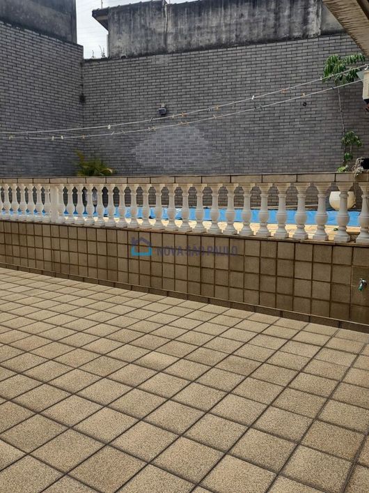 Sobrado Jardim da Saúde com 18 mt de frente , 4 Dormitórios, 3 Suítes. Aceita Permuta