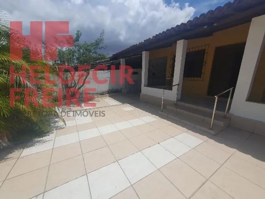 Casa para Venda em Salvador, Pituba, 3 dormitórios, 2 suítes, 5 banheiros, 2 vagas