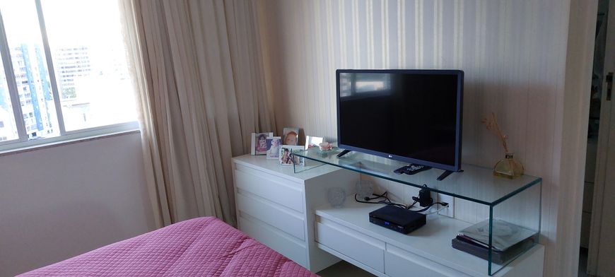 Apartamento para venda com 140 metros quadrados com 4 quartos