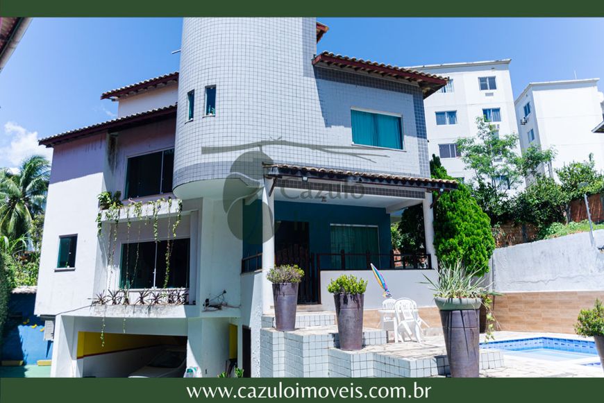 Casa 03 Suítes - Itapuã