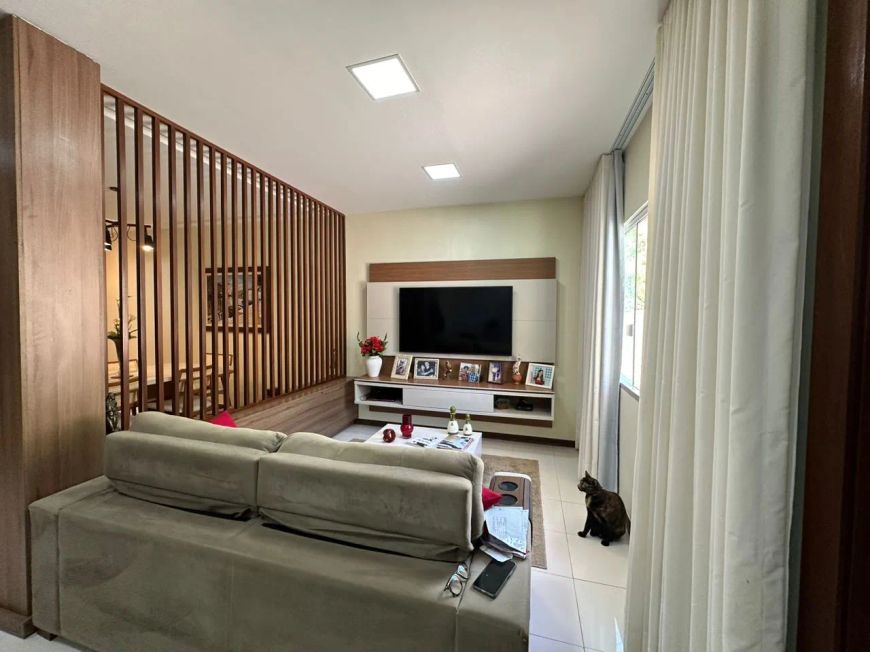 Casa 3 suítes em 240m2, 2 vagas, Patamares Colina A