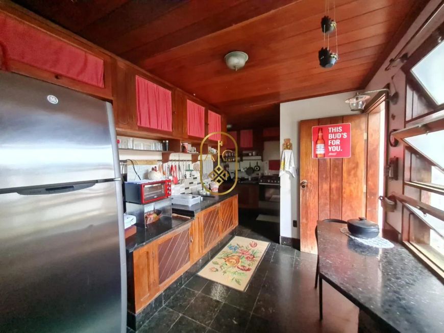 Casa para Venda em Salvador, Pituaçu, 4 dormitórios, 3 suítes, 6 banheiros, 4 vagas