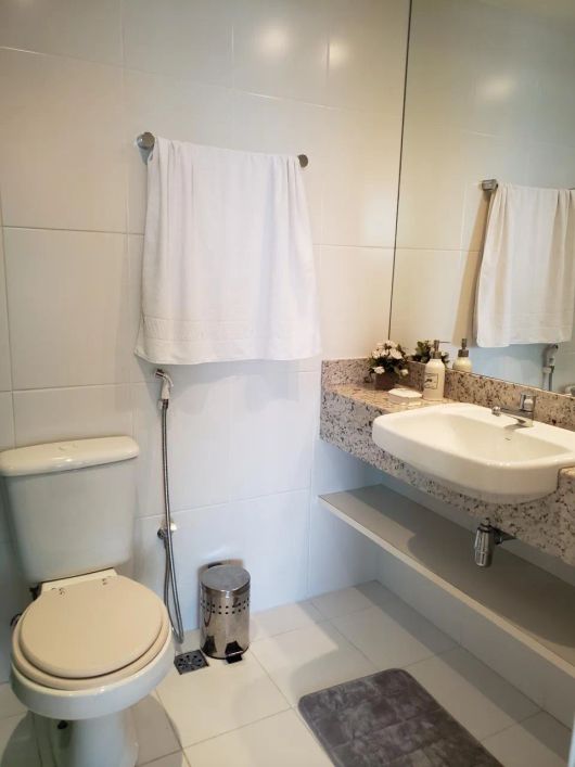 AMPLO QUARTO E SALA MOBILIADO NO CAMINHO DAS ARVORES