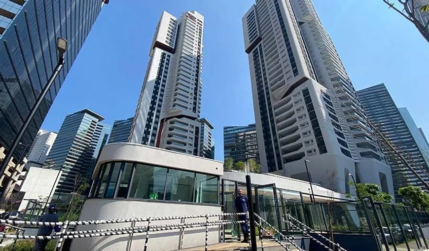Apartamento tipo para venda com 3 quartos, sendo 3 suítes, 162m²